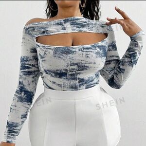 Shein curve size 1X ruched long sleeve cut out top